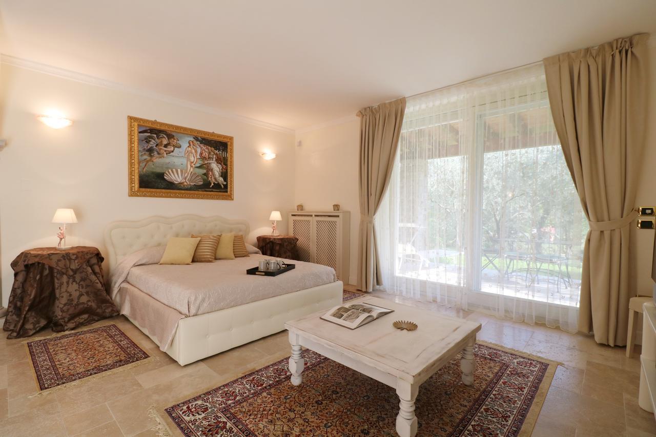 La Cascata Negli Ulivi Bed & Breakfast Toscolano Maderno Exterior photo