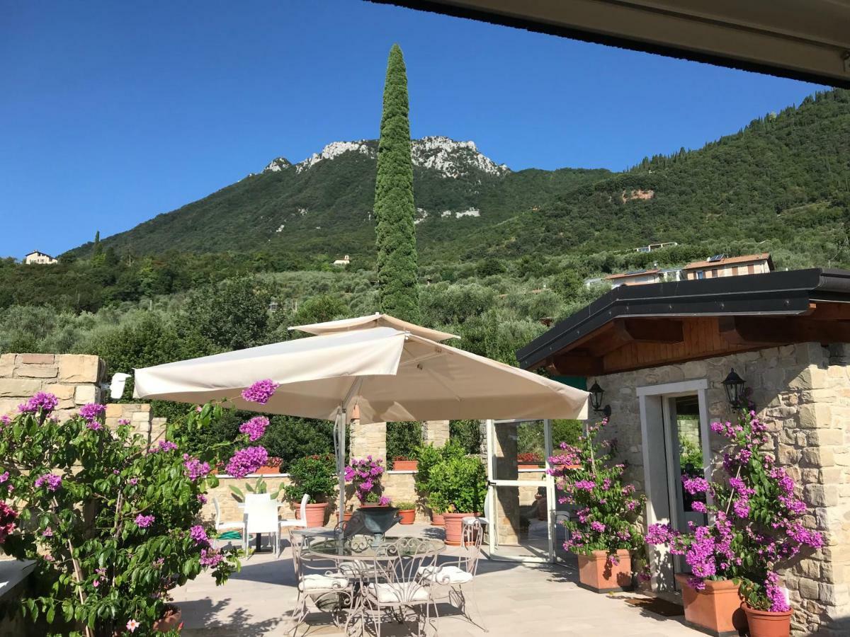 La Cascata Negli Ulivi Bed & Breakfast Toscolano Maderno Exterior photo